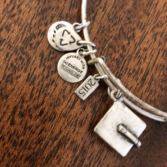 Alex and Ani 3 dimensional silver tone graduation cap - Picture 2 of 7